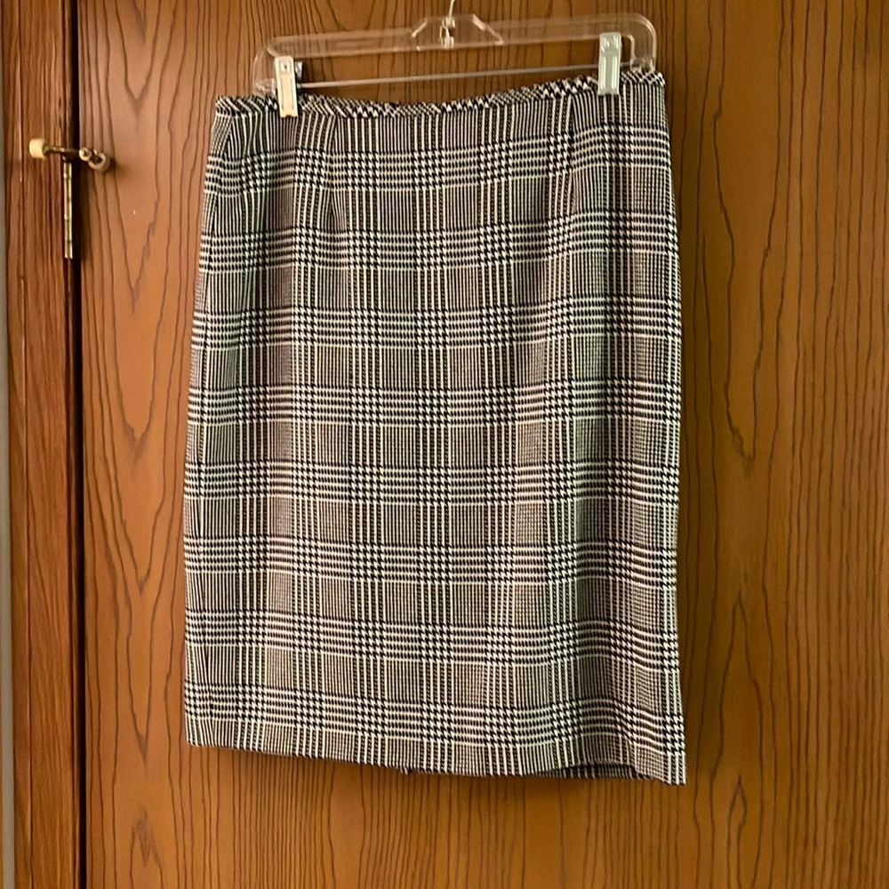 Classic black and white plaid Calvin Klein skirt